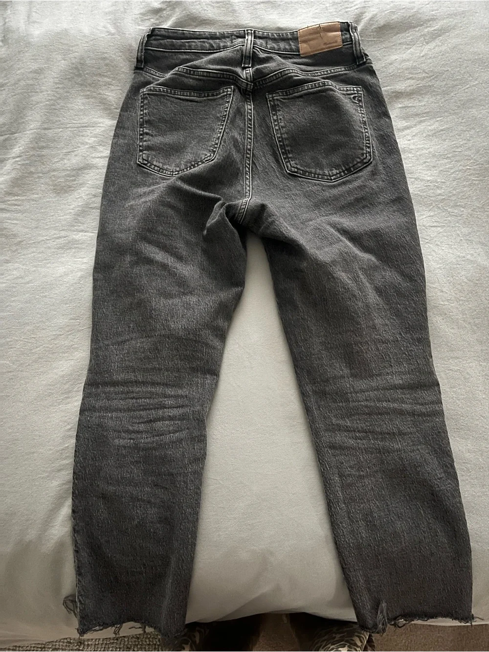 Madewell Curvy Perfect Vintage Straight Jean in Lunar Wash - Picture 5 of 6